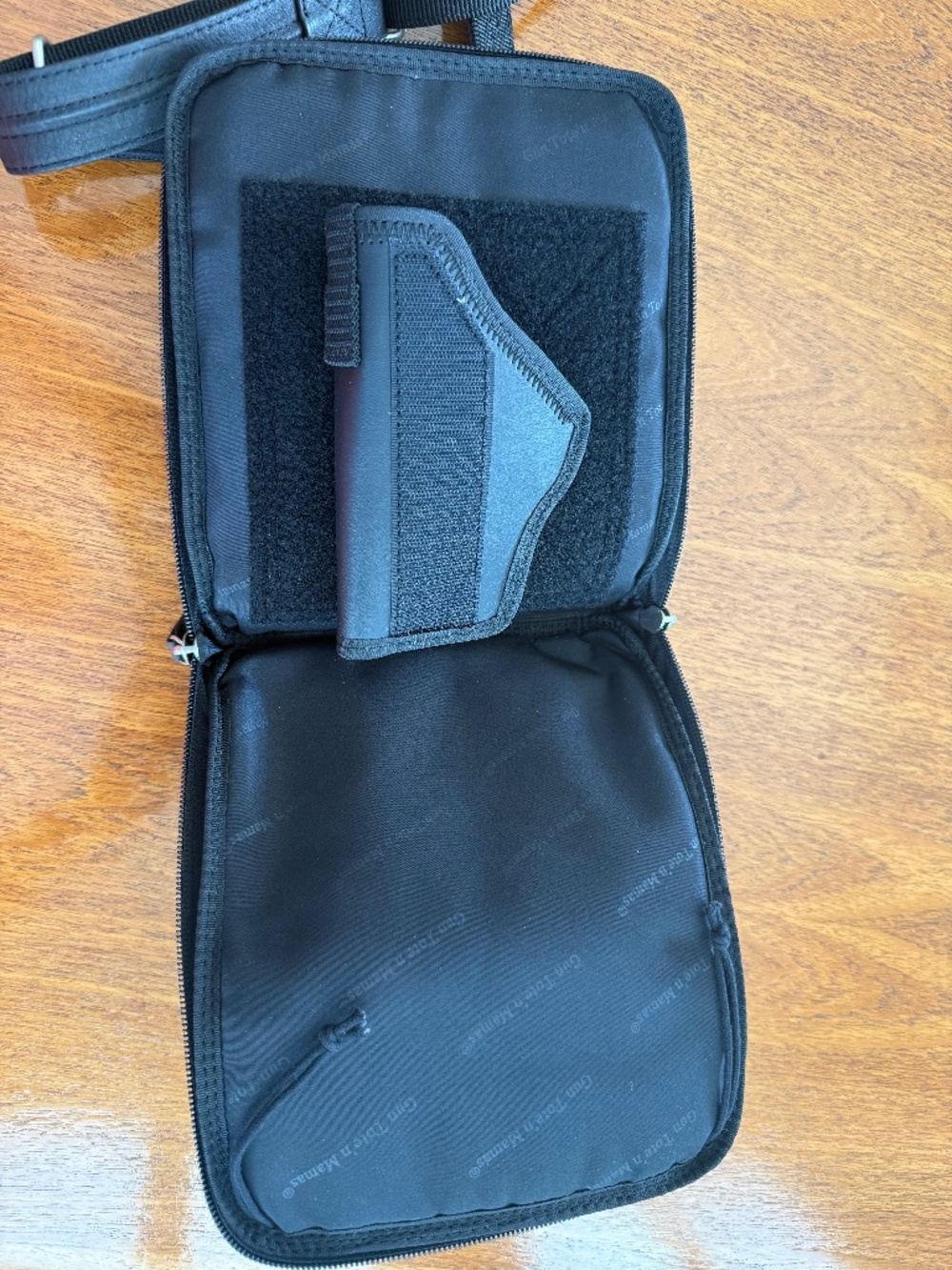 Gun Tote'n Mamas Raven Cross Body Concealed Carry Purse